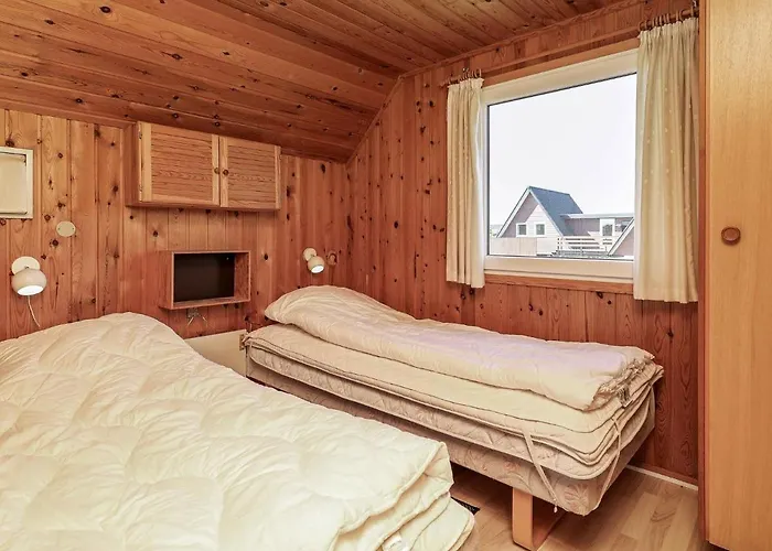 6 Person In Hvide Sande-by Traum Casa de Férias *